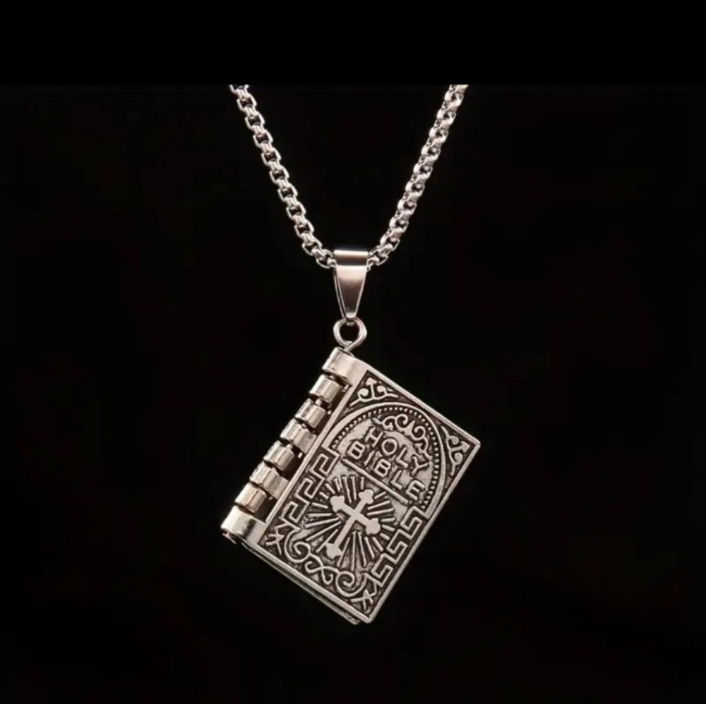 Openable Bible Pendant Necklace, "The Lords Prayer"